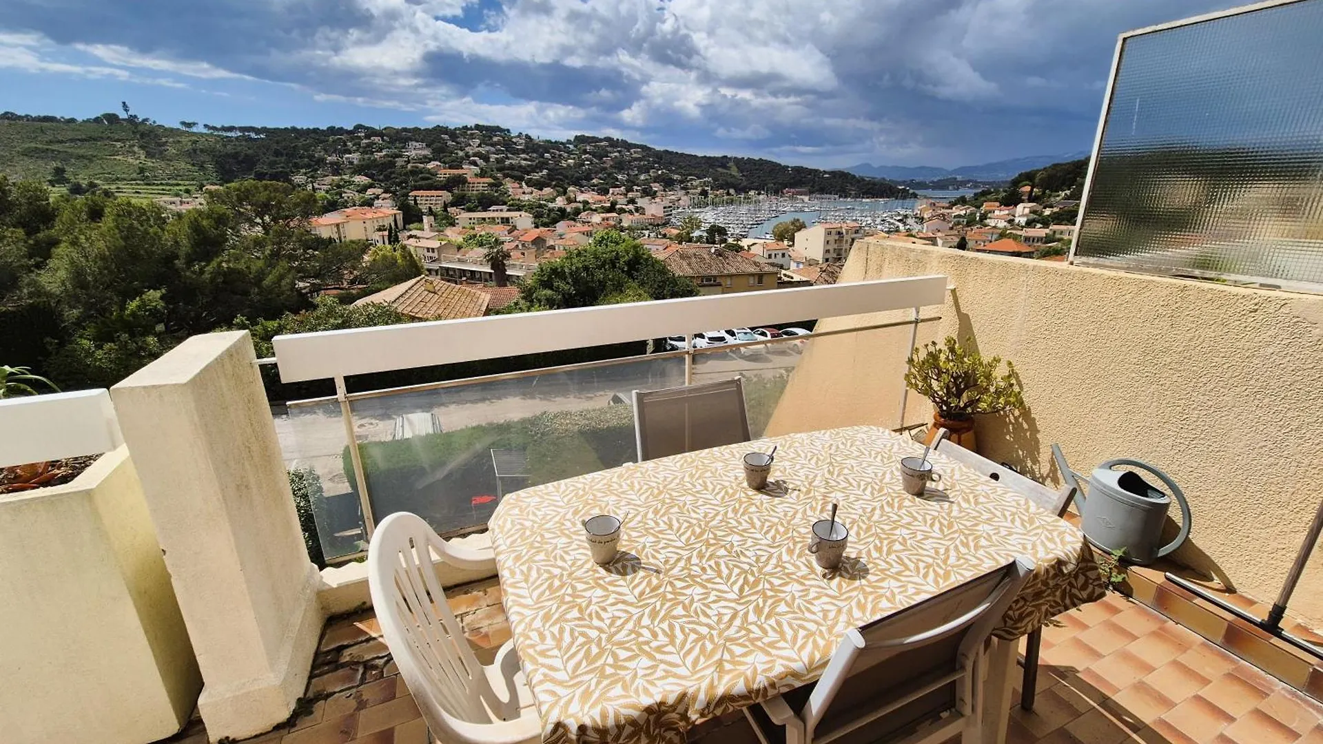 Apartment Vue Mer, Plage A Pied - Residence Avec Piscine Tennis Saint-Mandrier-sur-Mer